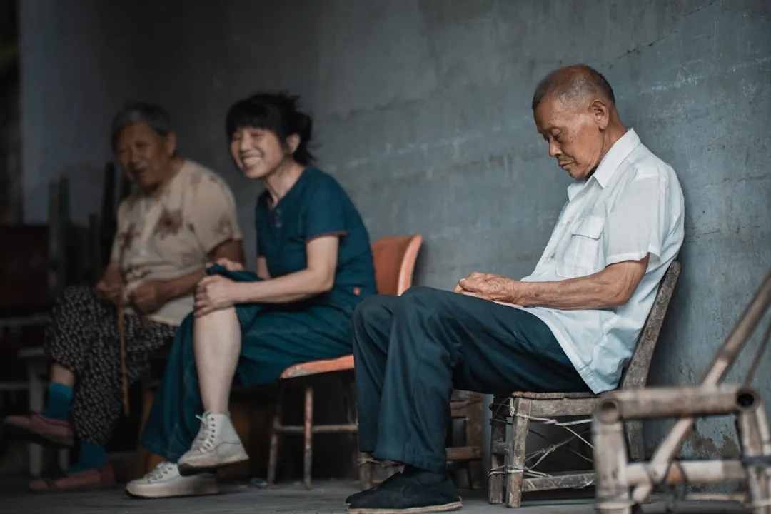 家庭护理与日常保洁有何区别？青岛嘉暖家为您解析服务分类与适用场景