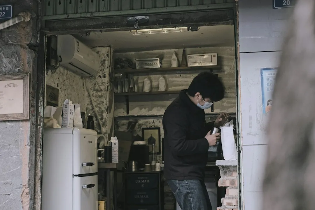 青岛嘉暖家家庭保洁与老人护理服务方案定制要点