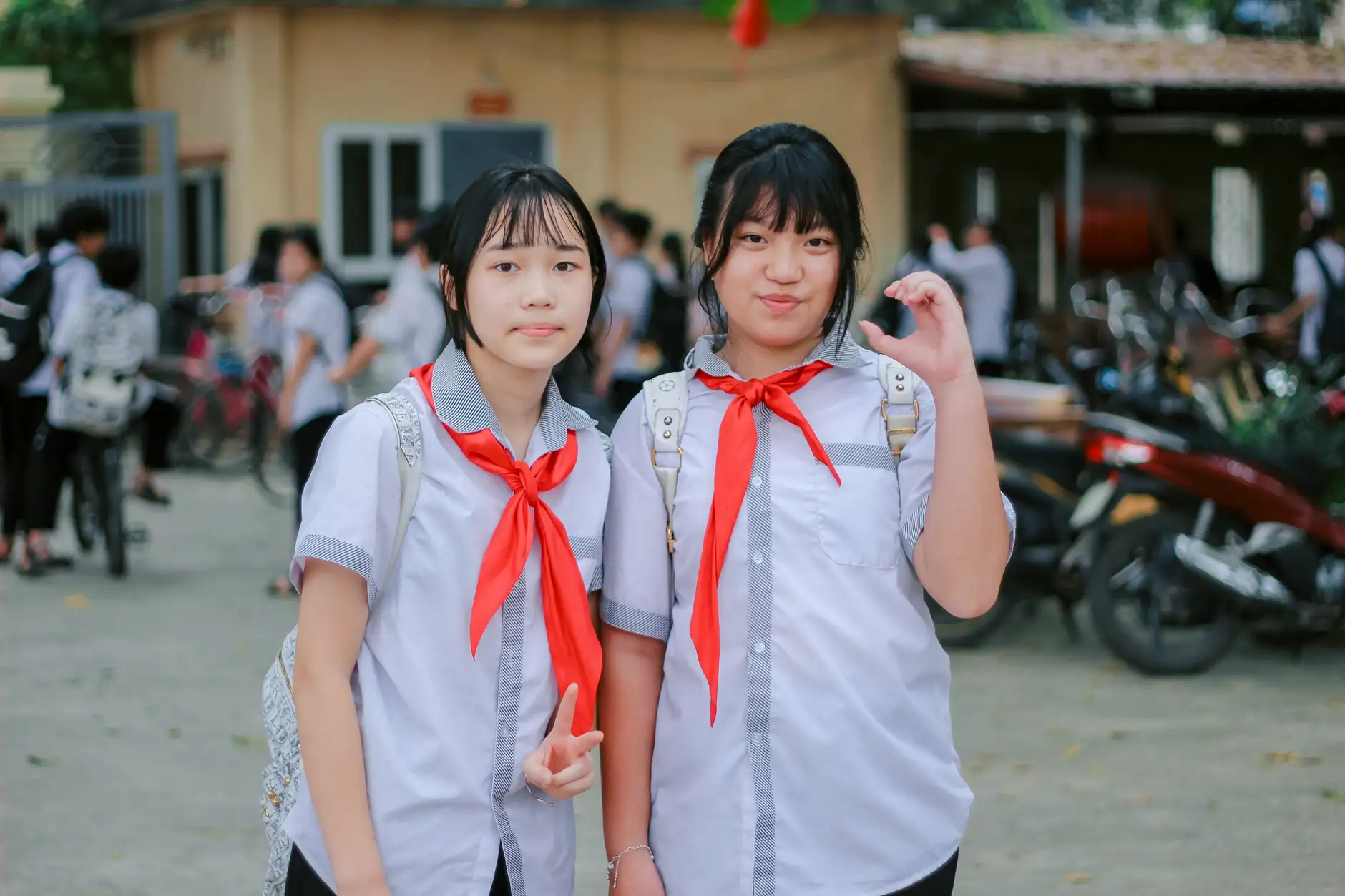家庭护理与日常保洁有何区别？青岛嘉暖家梳理家政服务分类体系
